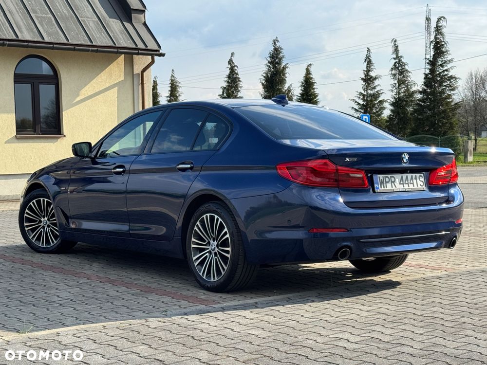 BMW Seria 5 520d xDrive Sport Line sport - 4