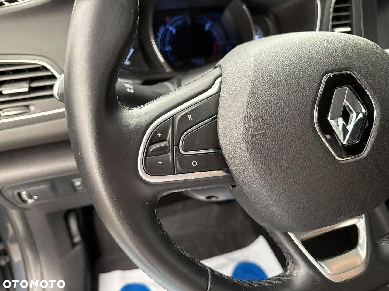 Renault Megane 1.5 Blue dCi Intens EDC - 26