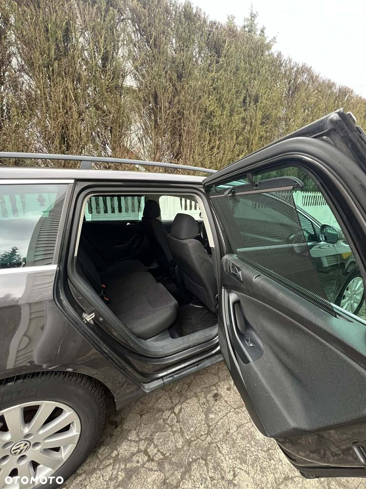 Volkswagen Passat 2.0 TDI Comfortline DSG - 4