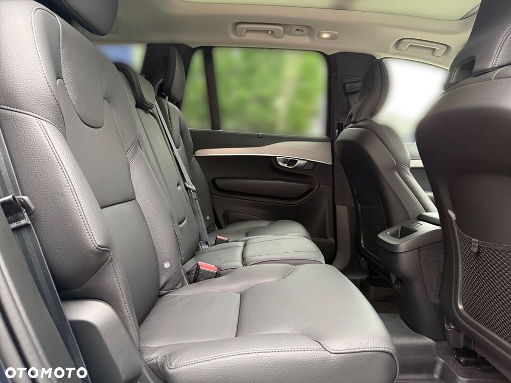Volvo XC 90 - 29