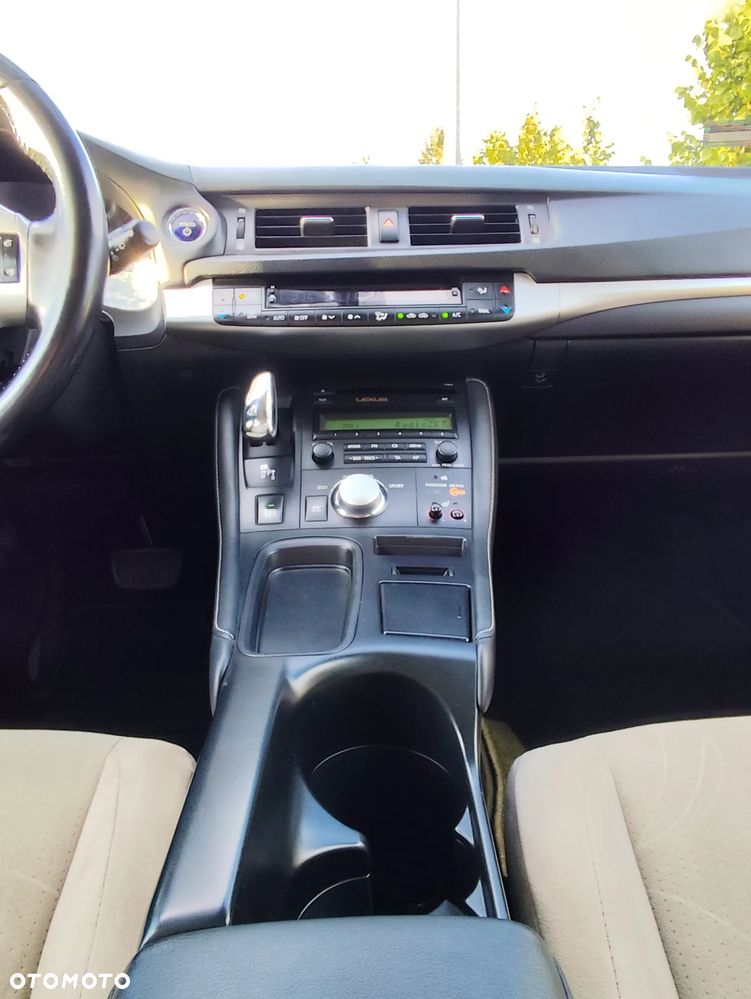 Lexus CT 200h Classic - 23