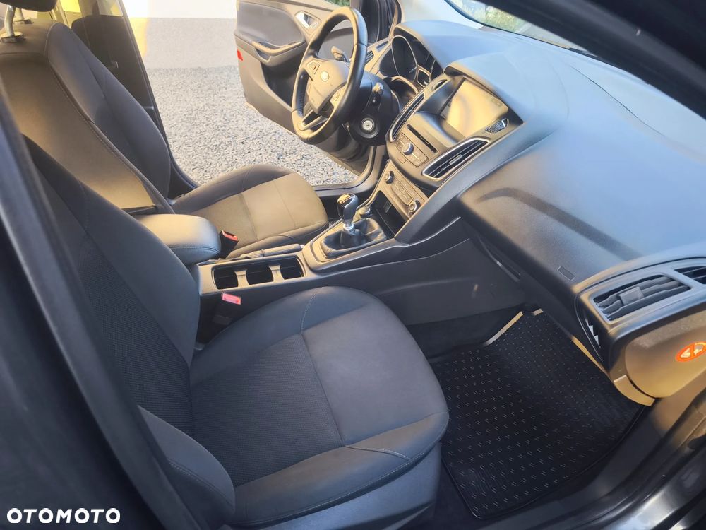 Ford Focus - 6