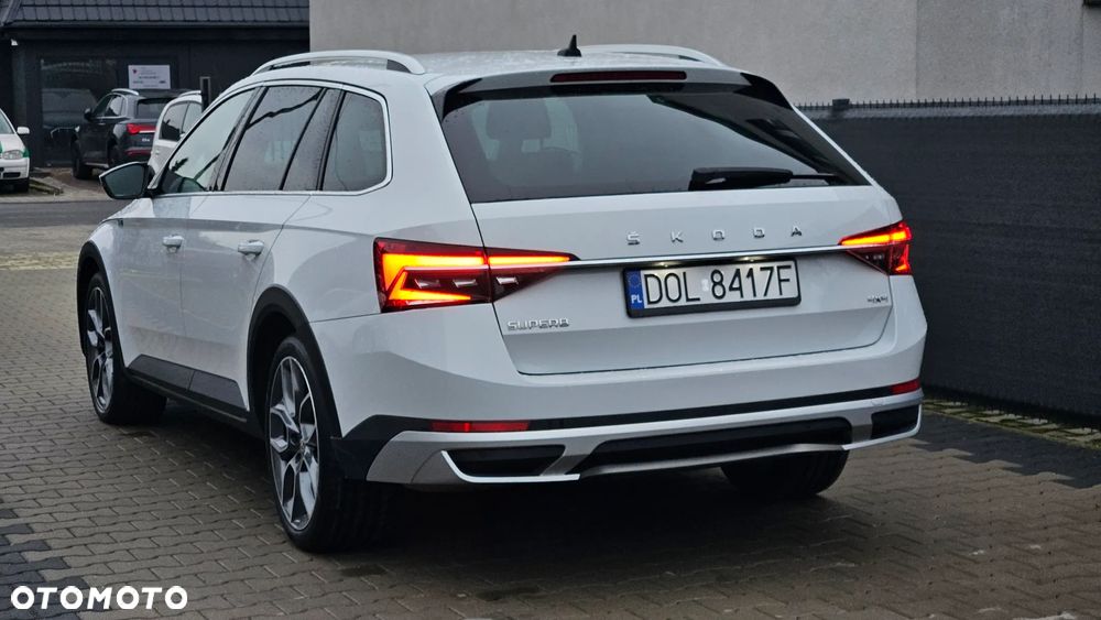 Skoda Superb 2.0 TDI SCR 4x4 Scout DSG - 5