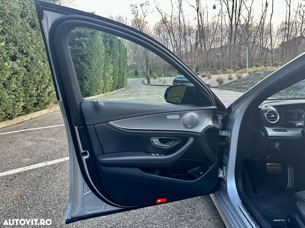 Mercedes-Benz E 220 d 4Matic T 9G-TRONIC AMG Line - 21