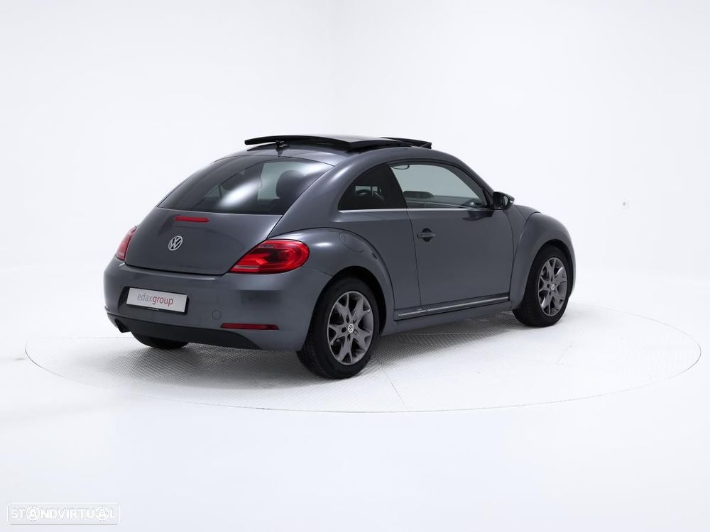 VW New Beetle - 4