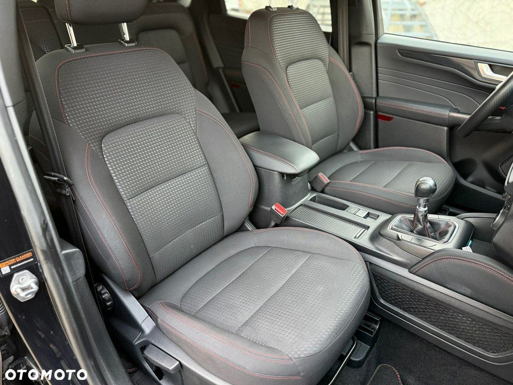 Ford Kuga 1.5 EcoBoost ST-LINE X - 9