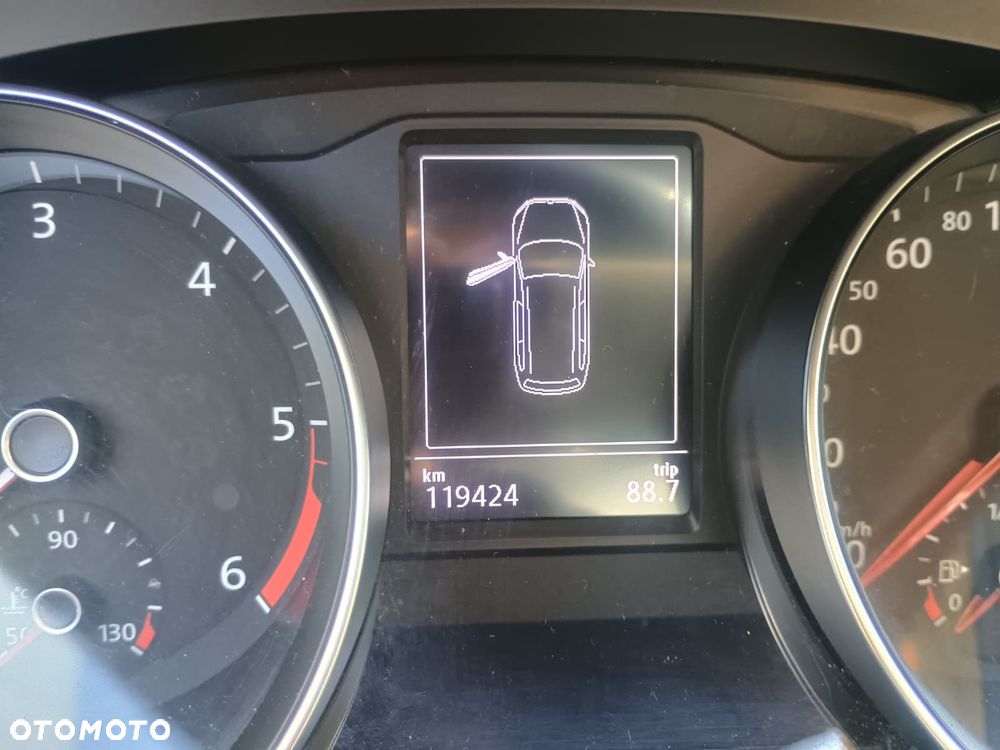 Volkswagen Passat - 17