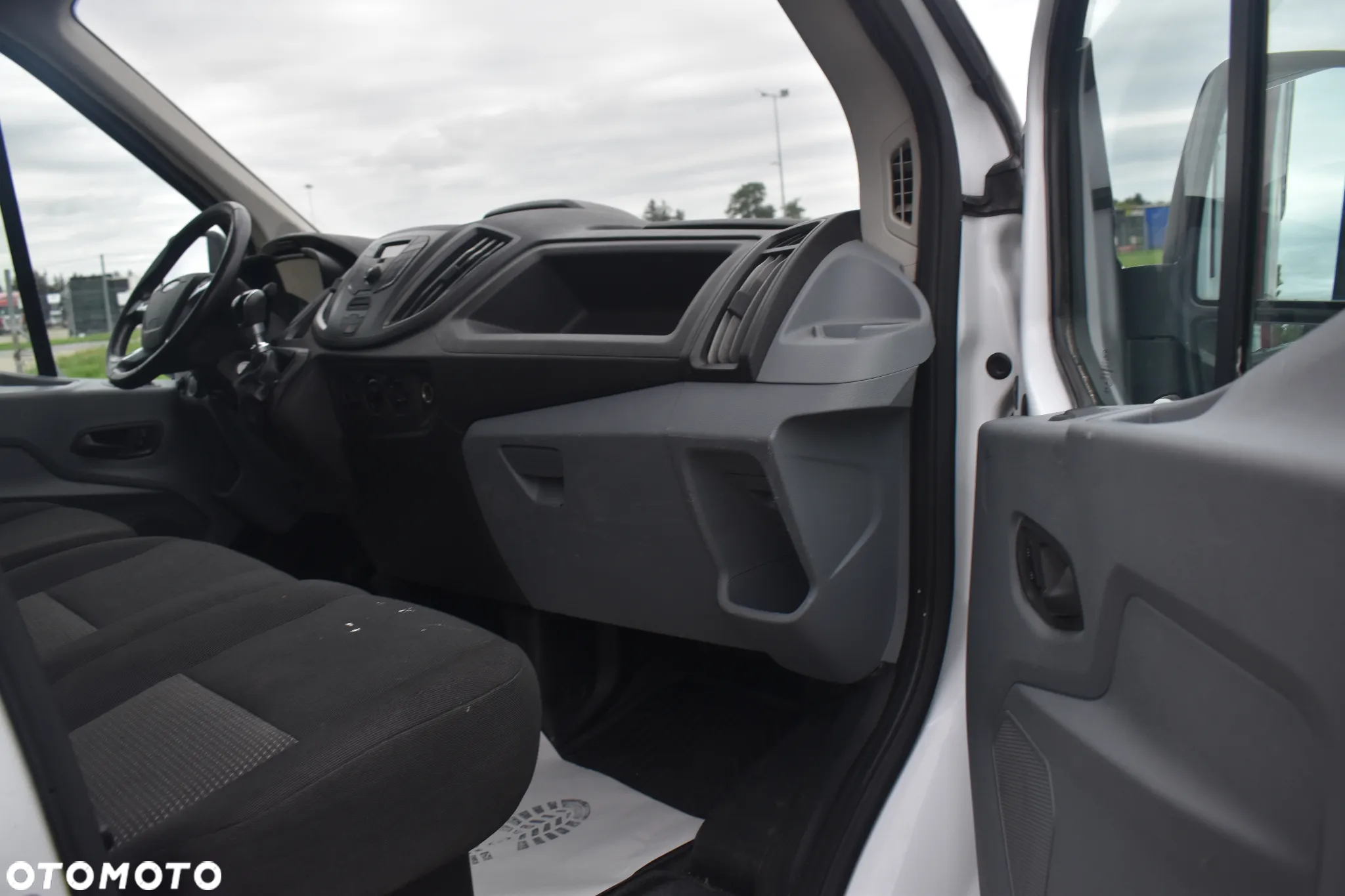 Ford Transit - 15
