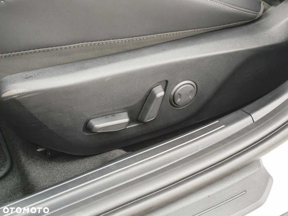 Kia K4 1.6 T-GDI L - 12