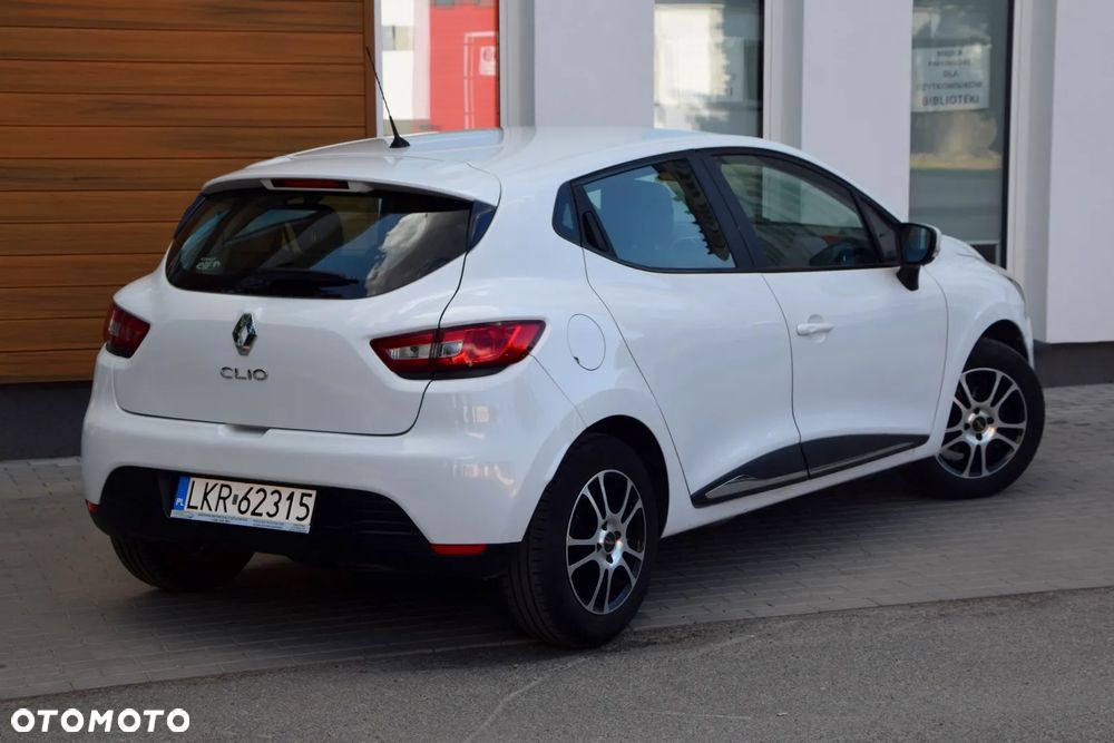 Renault Clio 1.2 16V Limited - 14