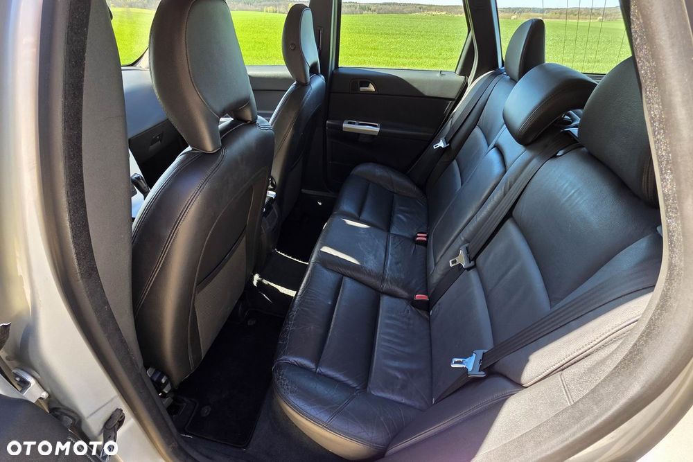 Volvo V50 - 7