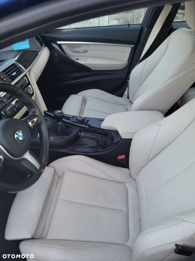 BMW Seria 3 340i xDrive M Sport Shadow - 28