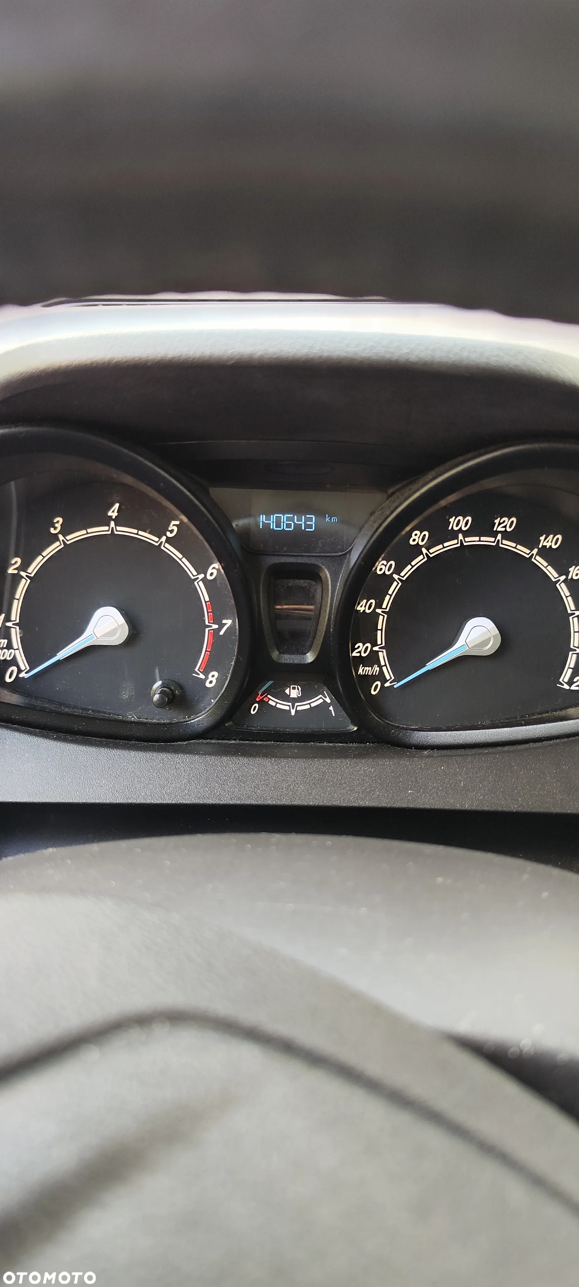 Ford Tourneo Courier - 10
