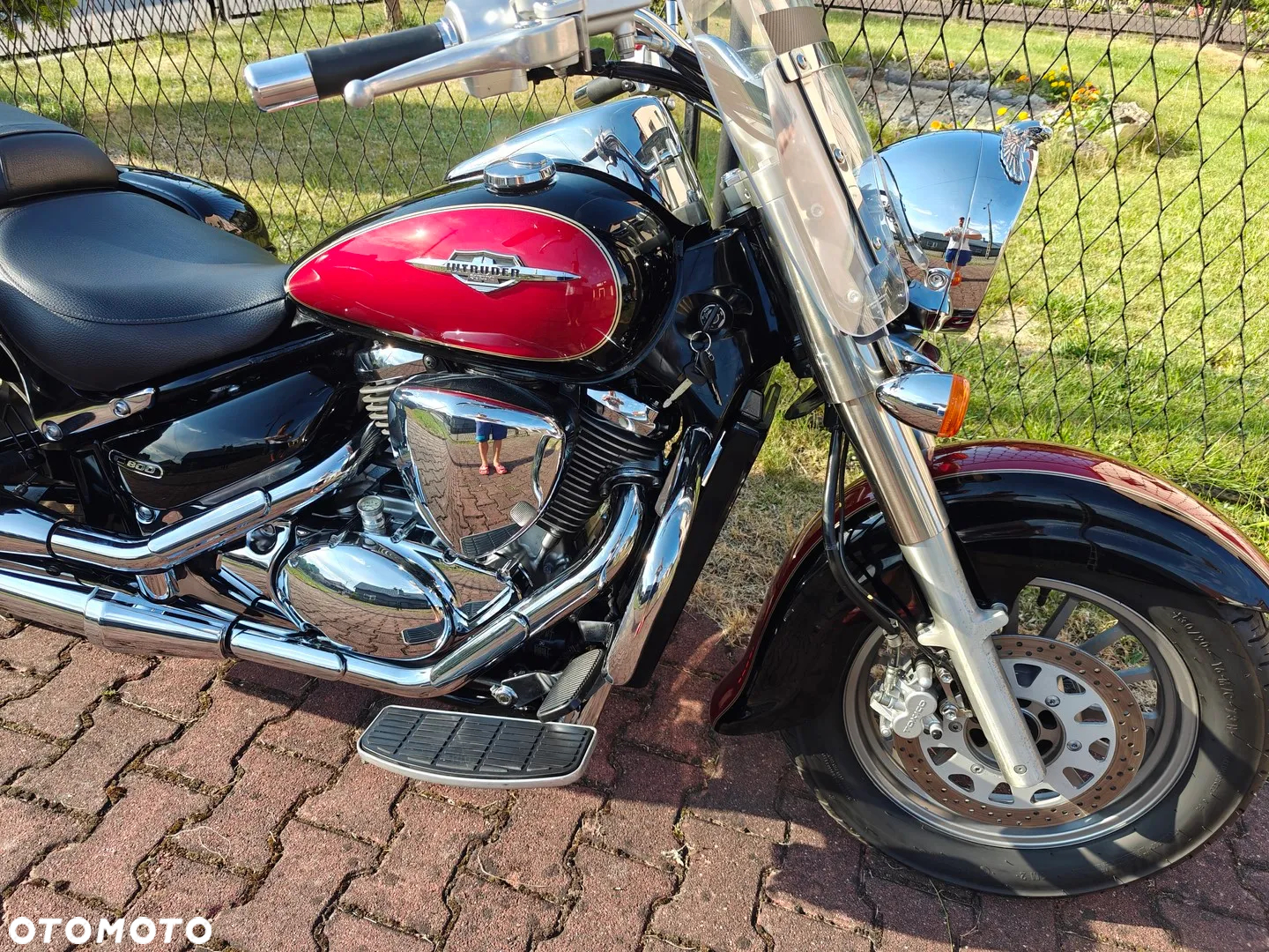 Suzuki Intruder - 2