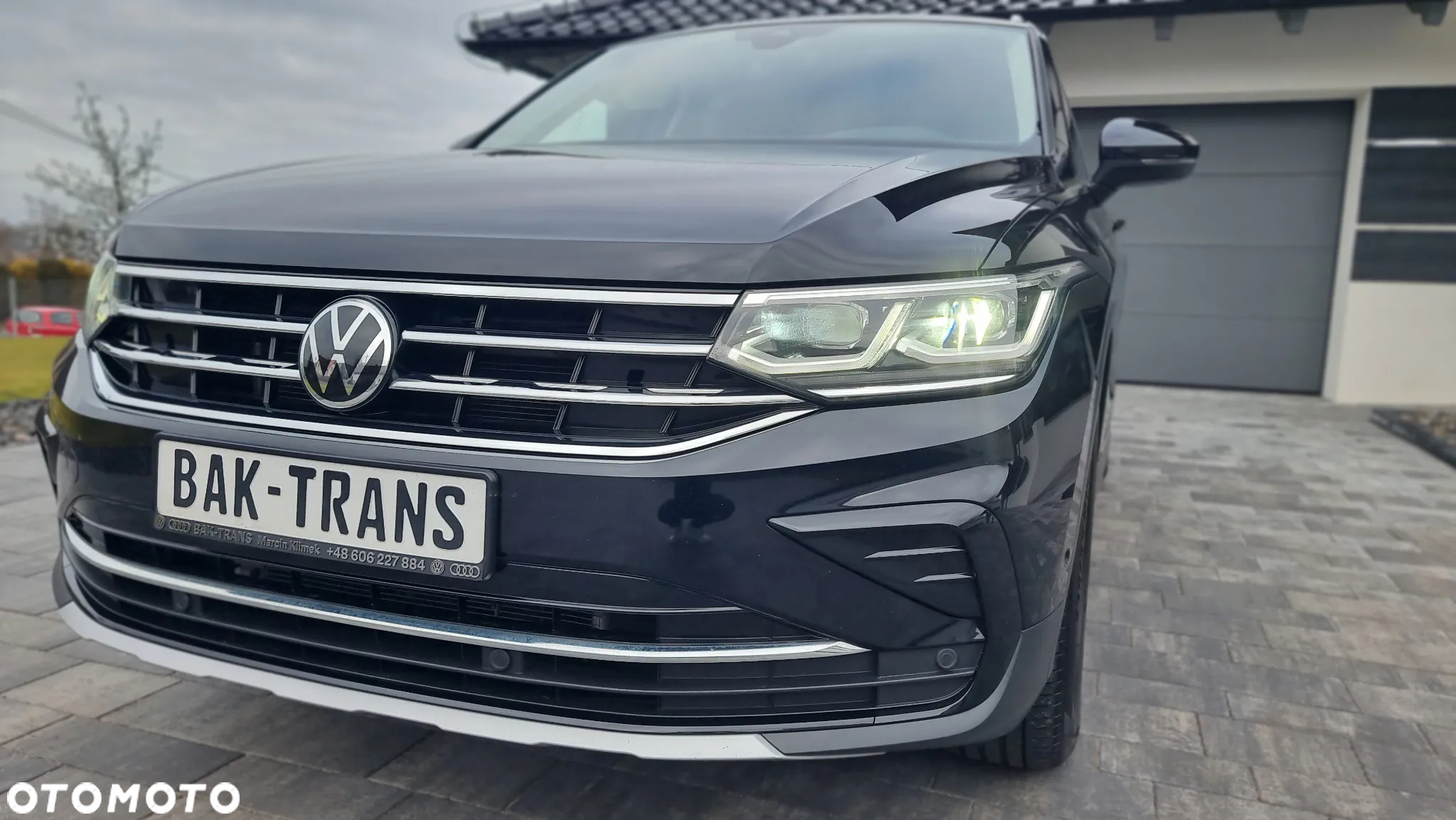 Volkswagen Tiguan 2.0 TDI SCR 4MOTION DSG Elegance - 29
