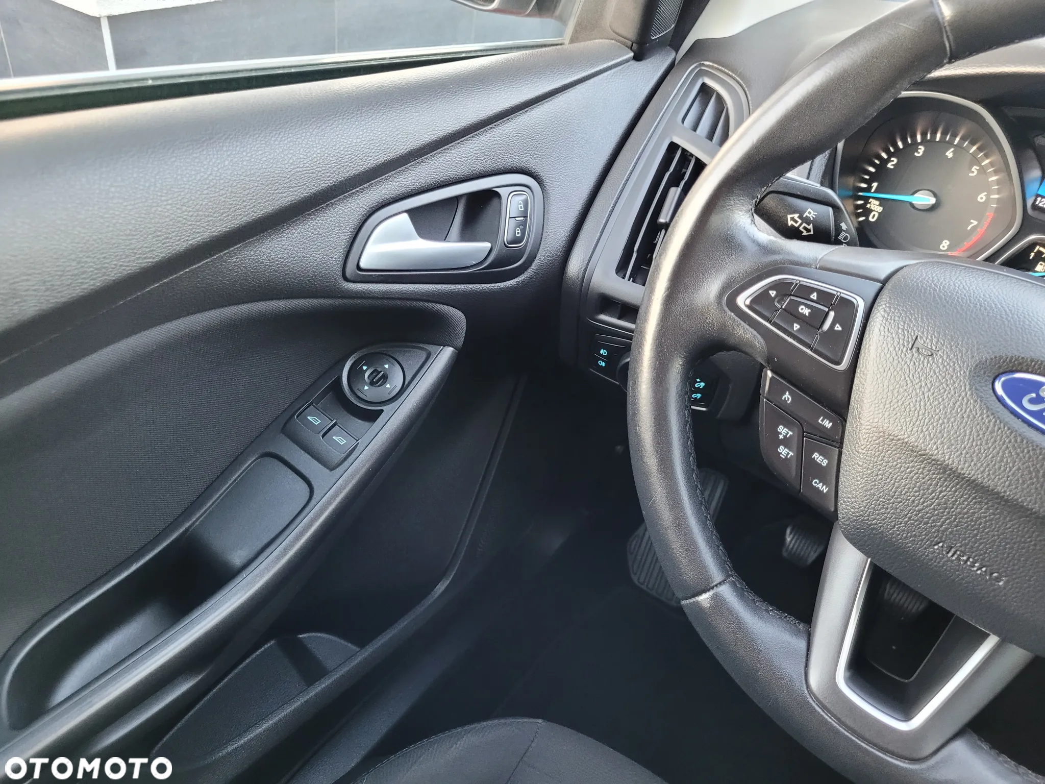Ford Focus - 21