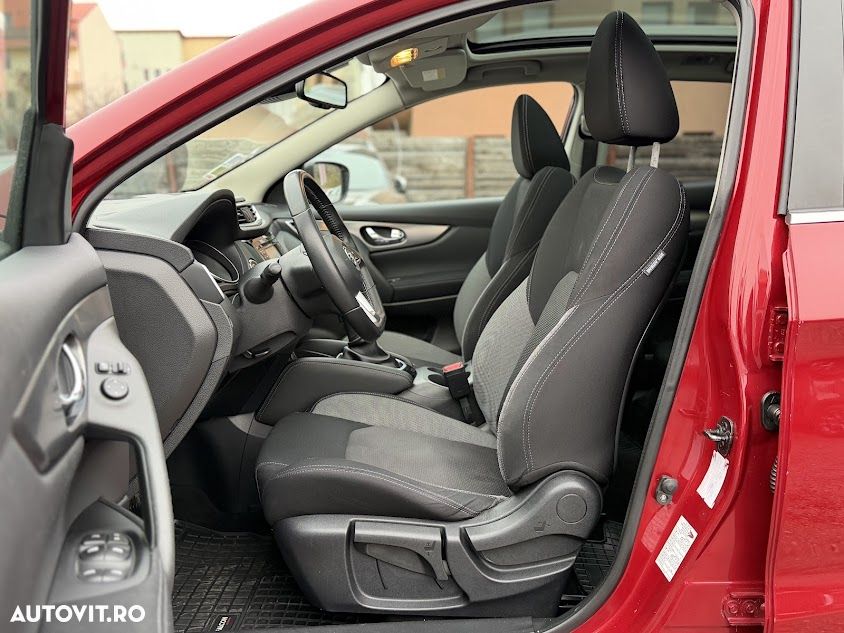 Nissan Qashqai 1.2 DIG-T Xtronic N-Connecta - 31