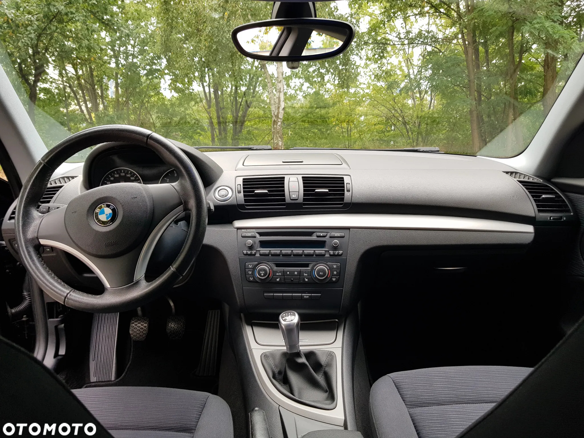 BMW Seria 1 116i - 10