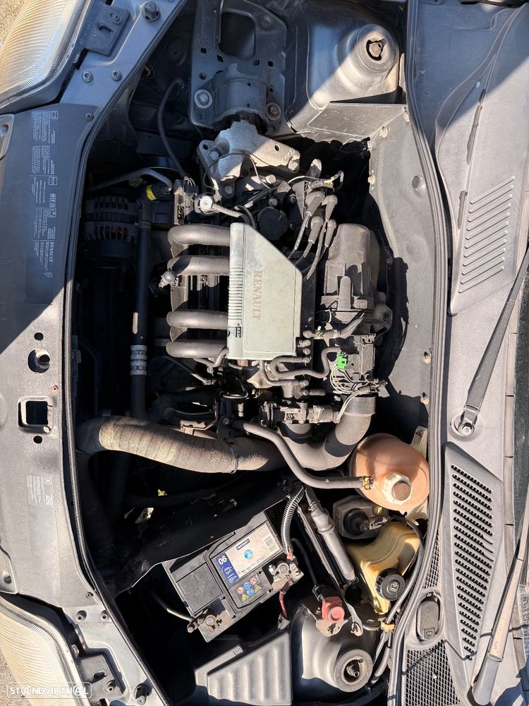 Renault Clio 1.2 RN - 9