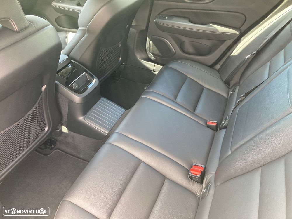 Volvo V60 2.0 T6 AWD TE Inscription Expression - 29