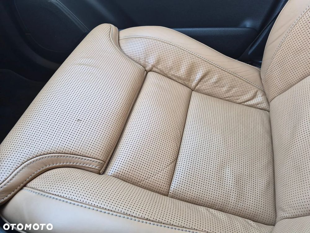 Volvo XC 90 D5 AWD Momentum - 9