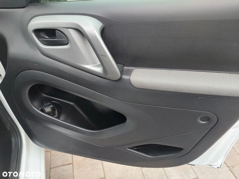 Citroën Berlingo 1.6 BlueHDi XTR - 30