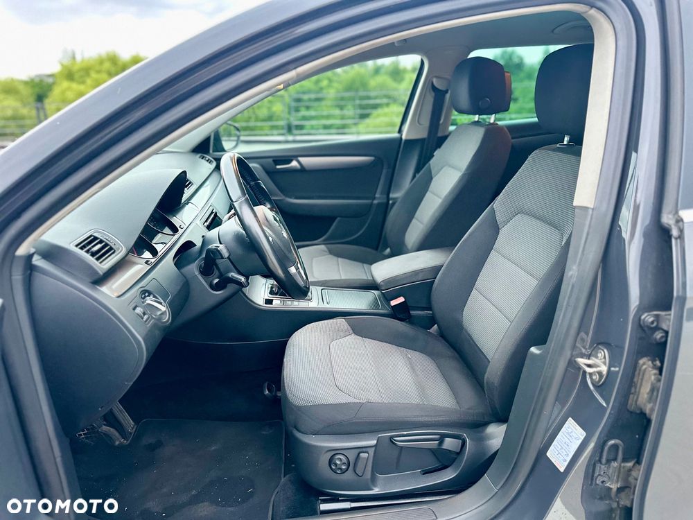 Volkswagen Passat 1.6 TDI DPF BlueMot Highline - 7