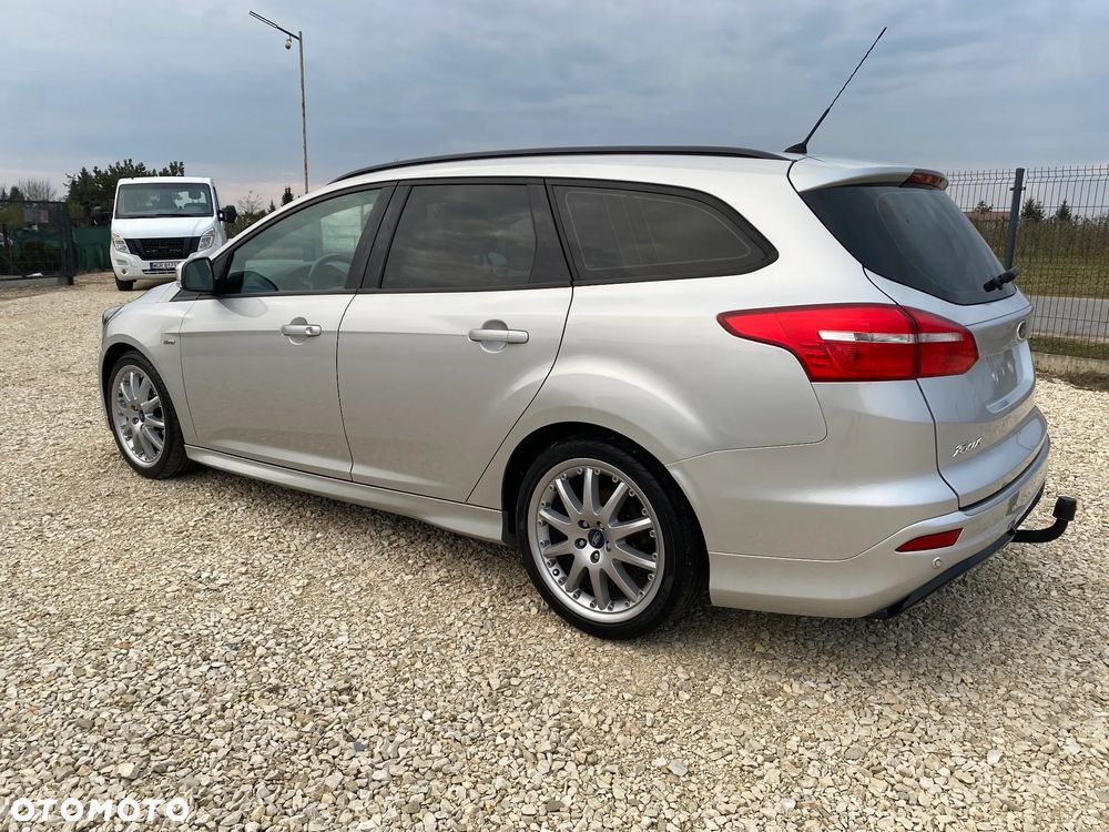 Ford Focus 1.5 EcoBlue Start-Stopp-System ST-LINE - 5