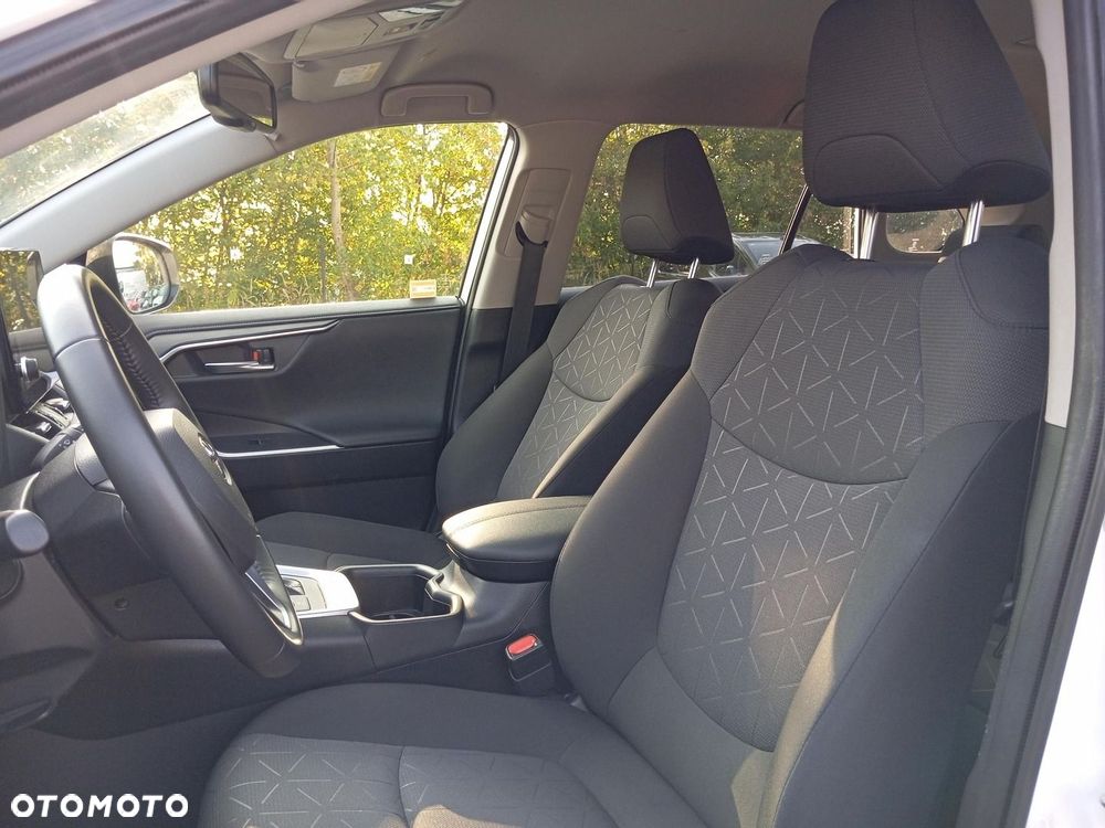 Toyota RAV4 - 23