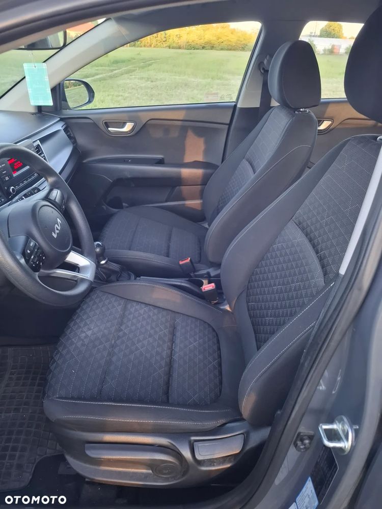 Kia Rio 1.2 L - 15