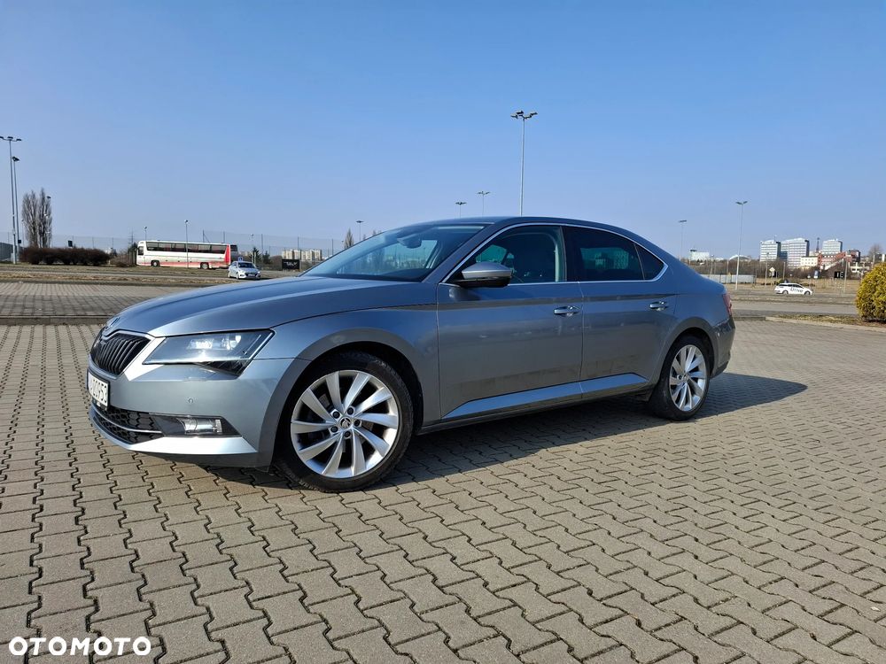 Skoda Superb 2.0 TSI Style DSG - 2