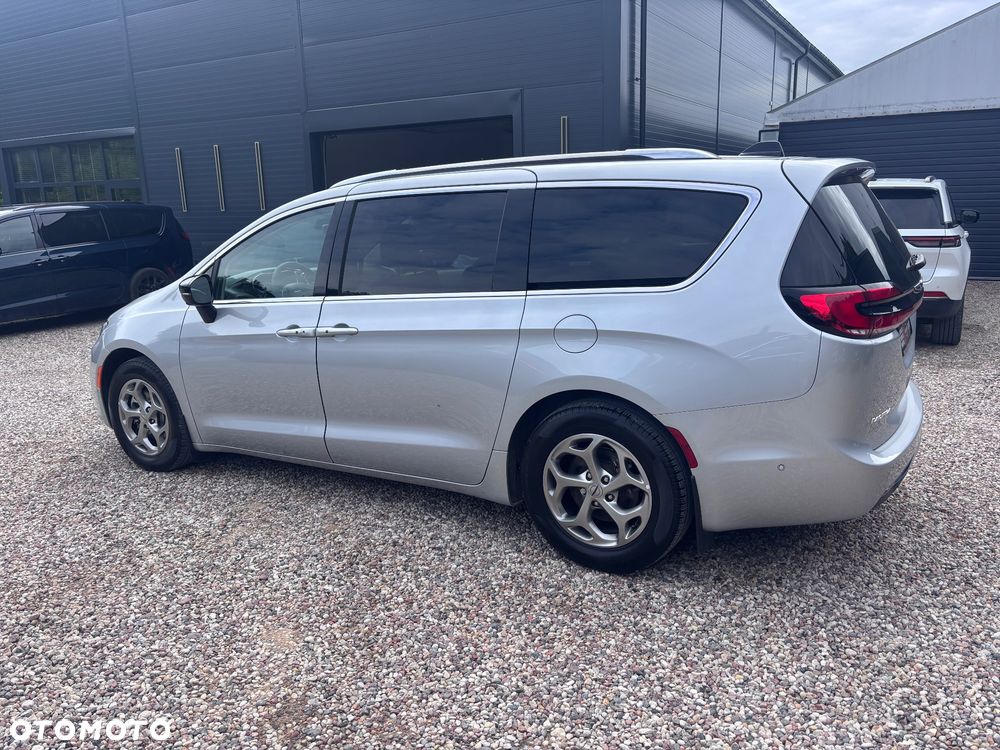 Chrysler Pacifica - 6