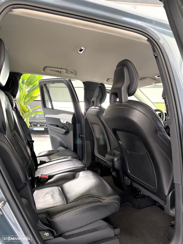 Volvo XC 90 2.0 B5 Inscription AWD - 22