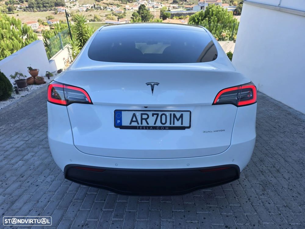 Tesla Model Y Long Range Tração Integral - 29