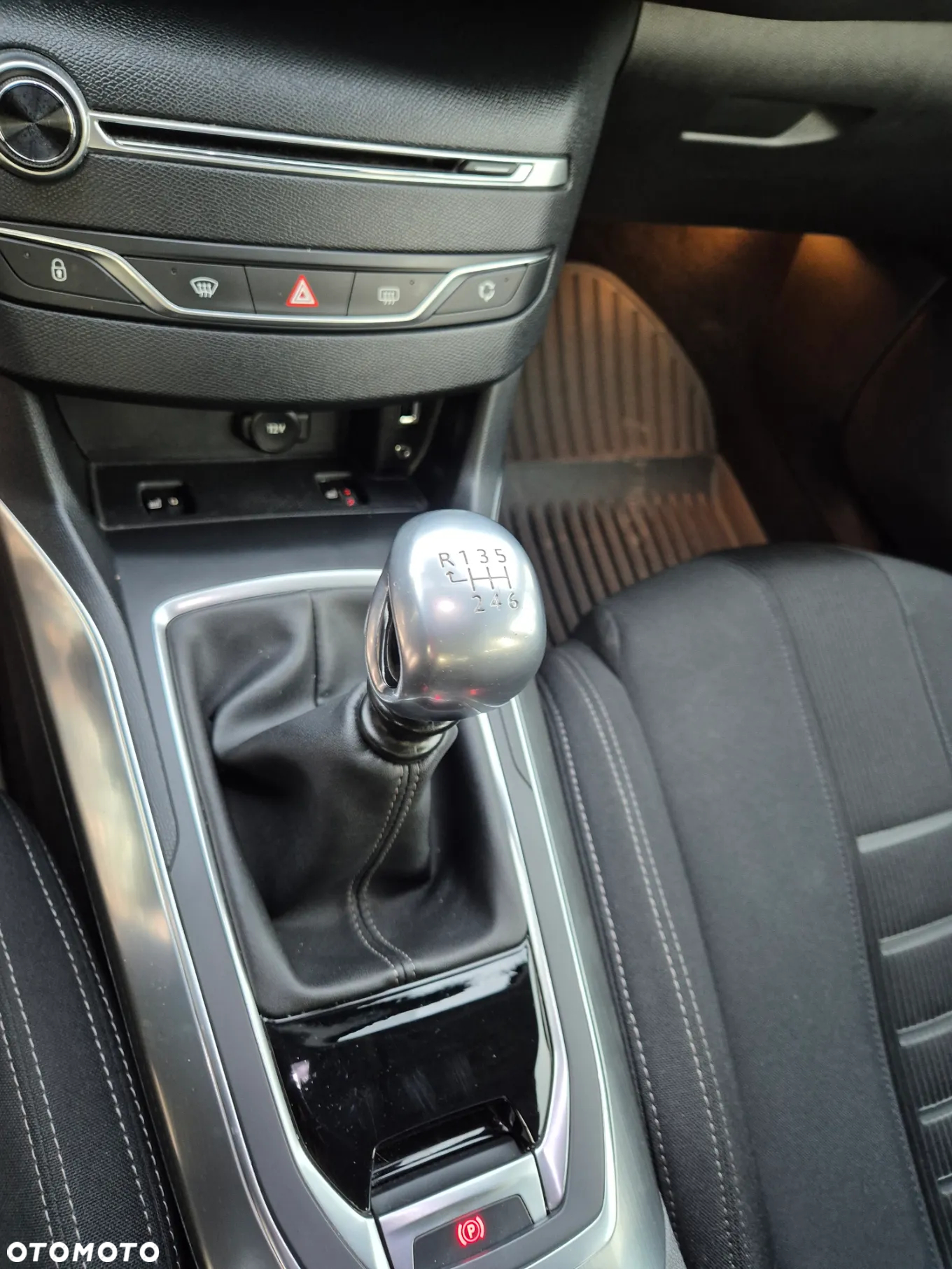 Peugeot 308 1.6 THP Allure - 30