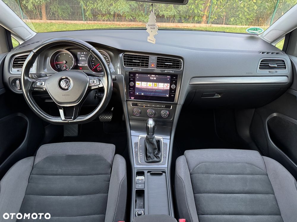Volkswagen Golf 2.0 BlueTDI DSG Comfortline - 14