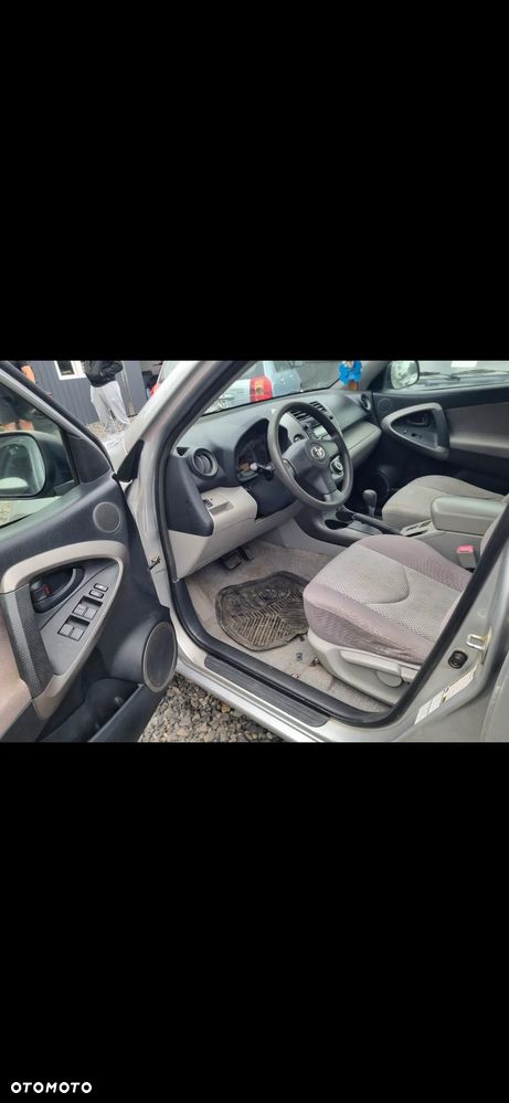 Toyota RAV4 2.4 VVT-i Base 4x2 - 11