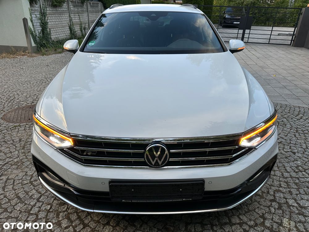 Volkswagen Passat - 12