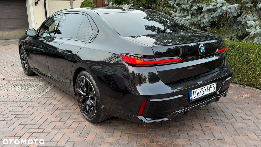 BMW Seria 7 - 13