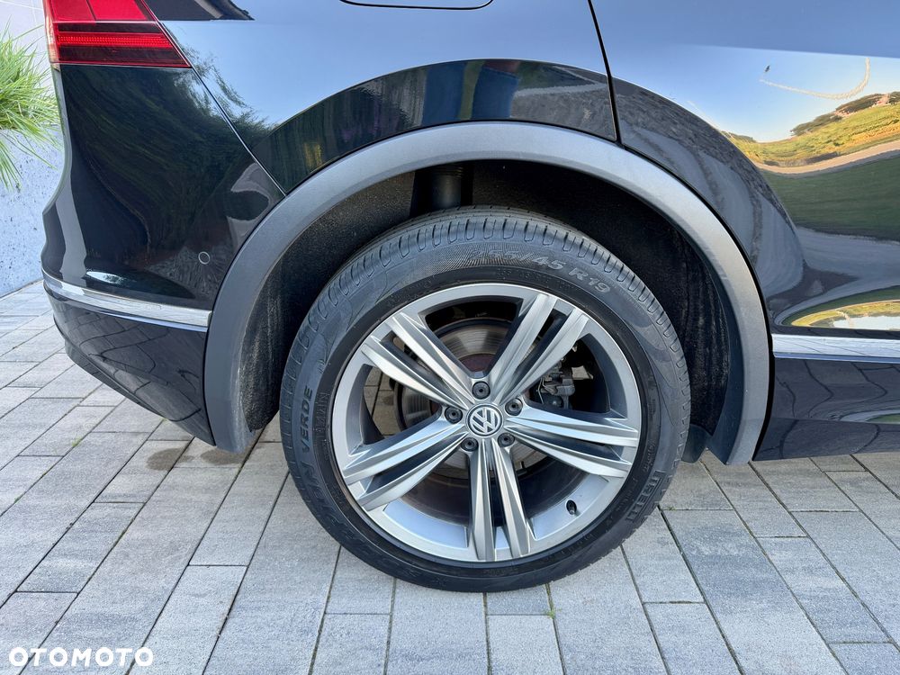 Volkswagen Tiguan 2.0 TDI SCR 4MotION DSG R-Line - 12
