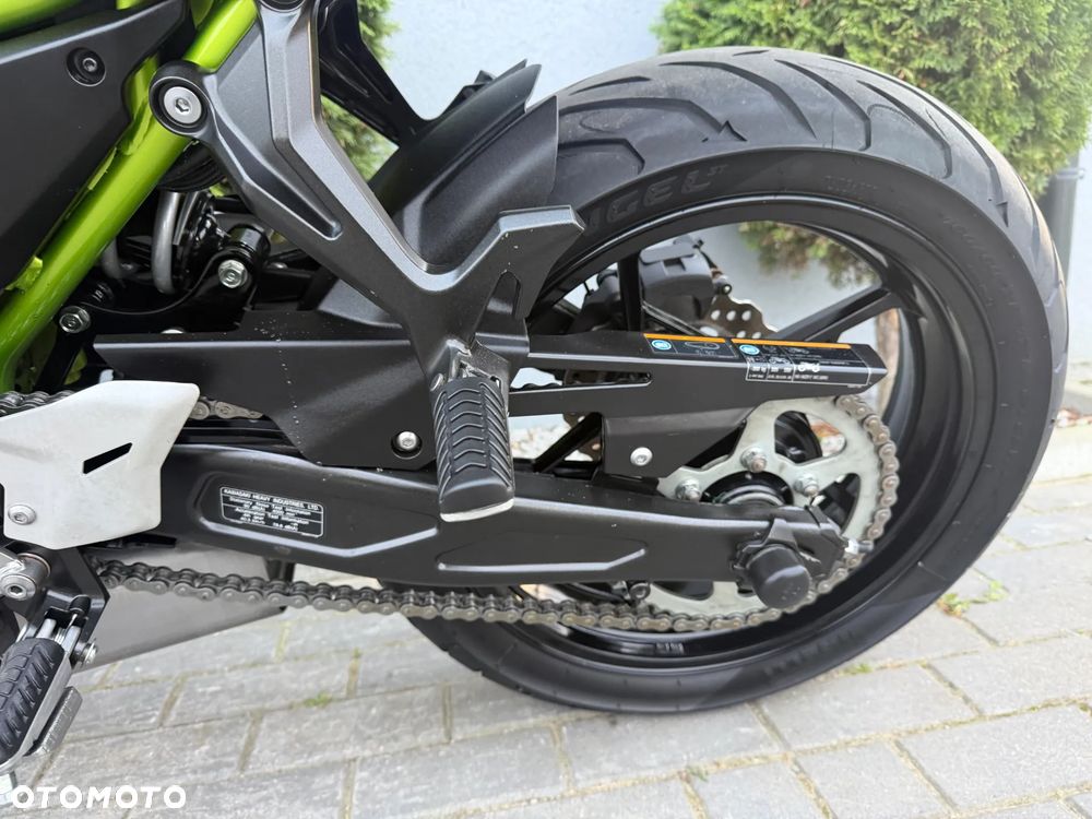 Kawasaki Z - 37