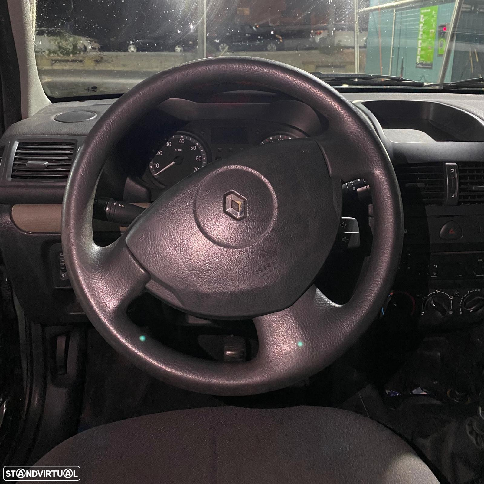 Renault Clio 1.2 Authentique - 8