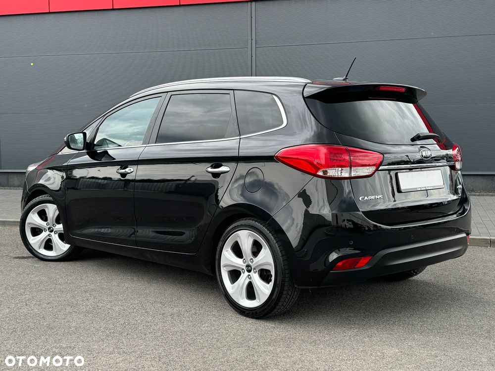 Kia Carens 1.7 CRDi Business Line 7os 7DCT - 4