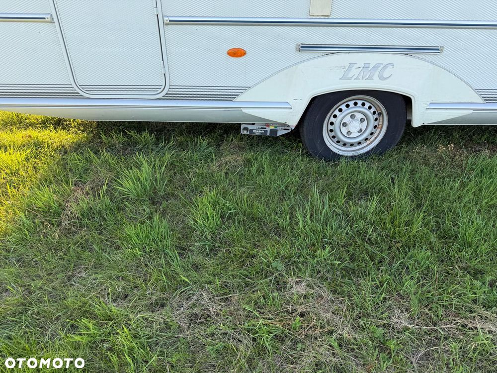 LMC CARAVAN - 25