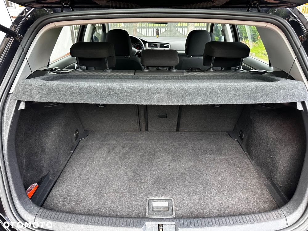 Volkswagen Golf 1.6 TDI BlueMotion Technology Comfortline - 30