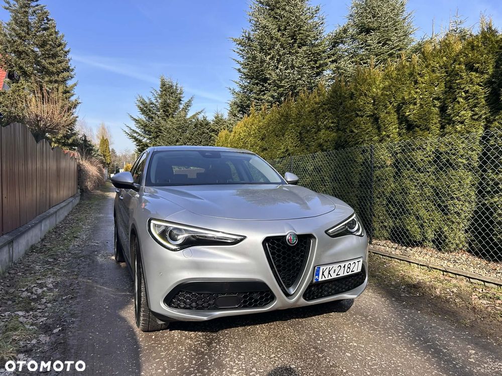 Alfa Romeo Stelvio 2.2 JTDM - 10