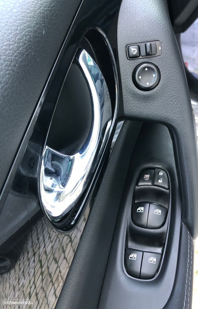 Nissan Qashqai 1.5 dCi N-Connecta DCT - 27