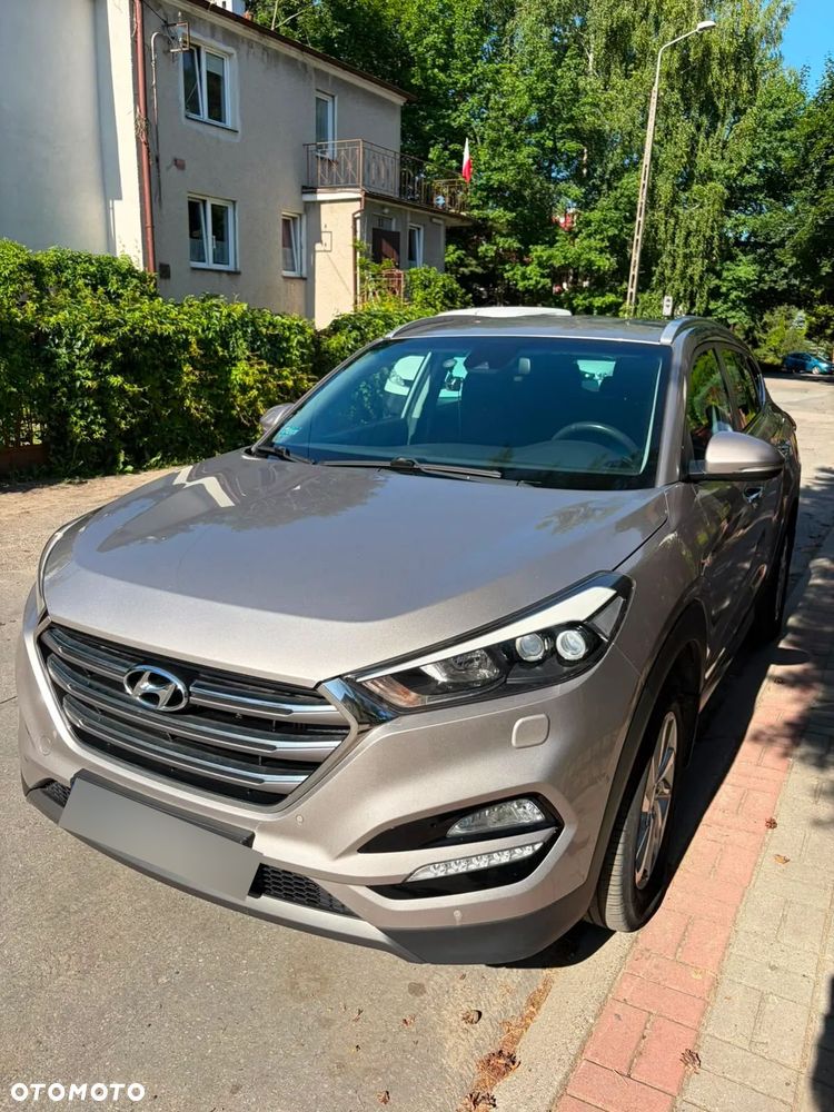 Hyundai Tucson 2.0 CRDI BlueDrive Style 2WD - 10