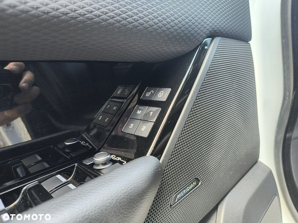 Land Rover Range Rover Velar - 25