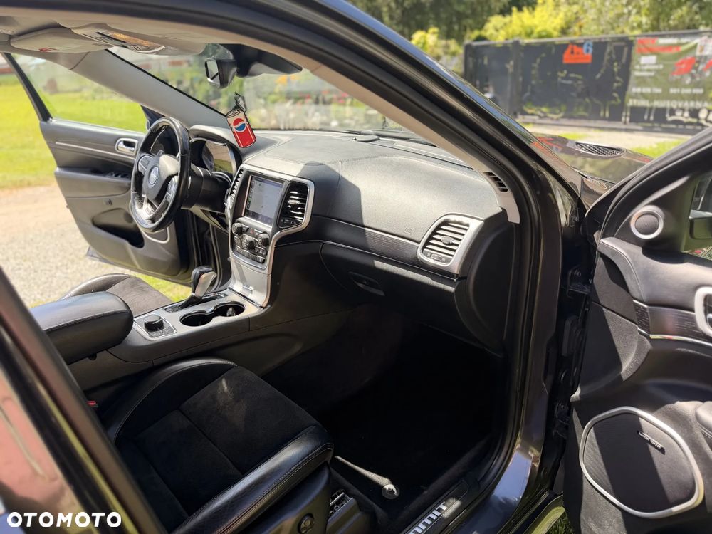 Jeep Grand Cherokee 5.7 V8 Summit - 26